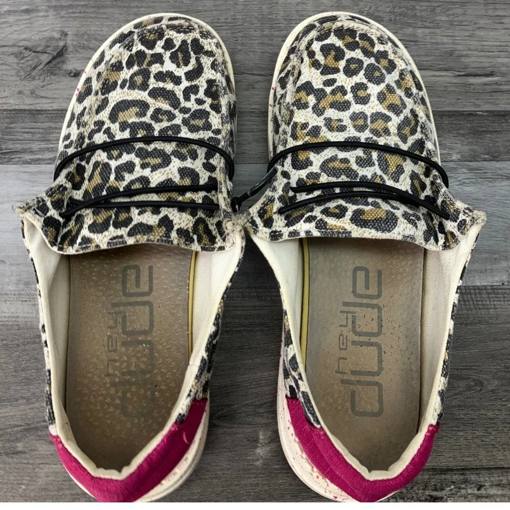 Hey Dude Wendy Youth Cheetah Leopard Print Slip On Loafers Pink Size US Y3 EU 35